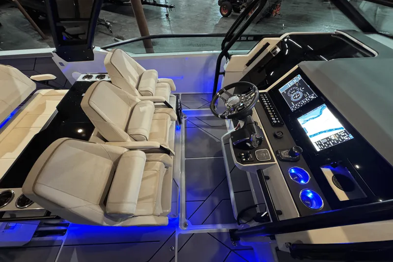 Slide: The Image of Saxdor 320 GTO 2024 - 22