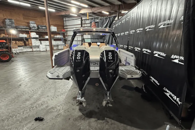 Slide: The Image of Saxdor 320 GTO 2024 - 6