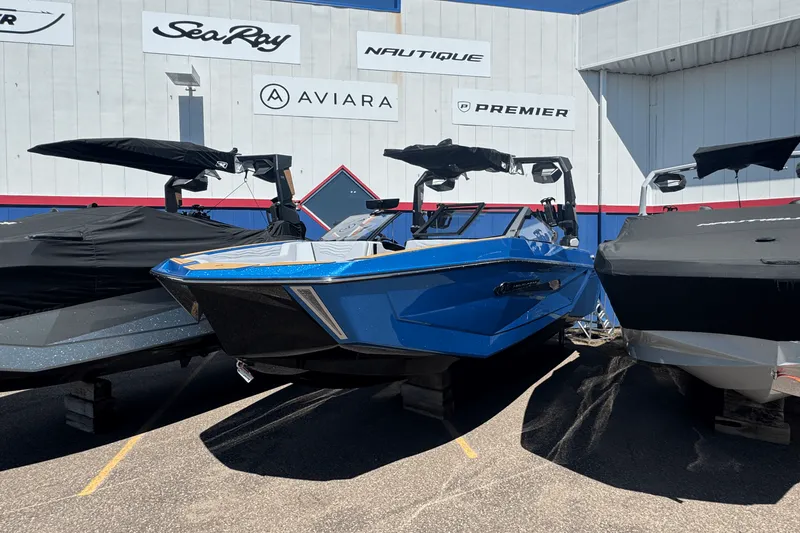 Slide: The Image of Nautique Super Air Nautique G25 2025 - 1