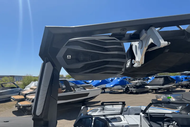 Slide: The Image of Nautique Super Air Nautique G25 2025 - 14