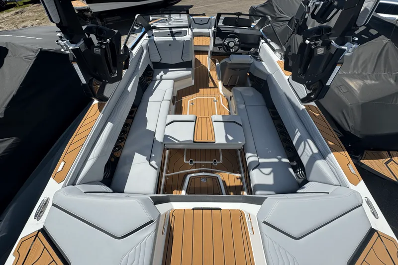 Slide: The Image of Nautique Super Air Nautique G25 2025 - 17