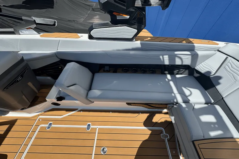 Slide: The Image of Nautique Super Air Nautique G25 2025 - 24