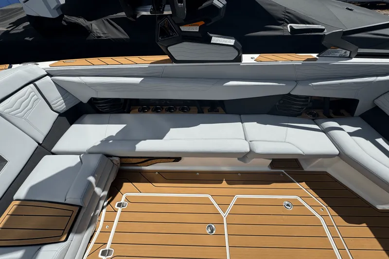 Slide: The Image of Nautique Super Air Nautique G25 2025 - 25