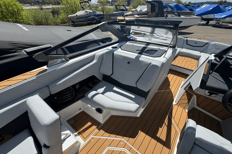 Slide: The Image of Nautique Super Air Nautique G25 2025 - 29