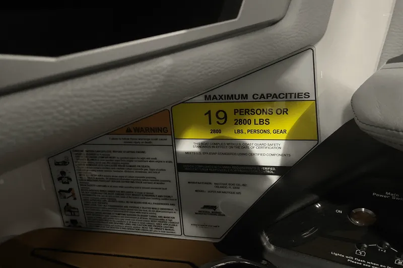 Slide: The Image of Nautique Super Air Nautique G25 2025 - 44