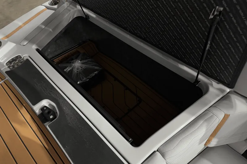 Slide: The Image of Nautique Super Air Nautique G23 2025 - 13