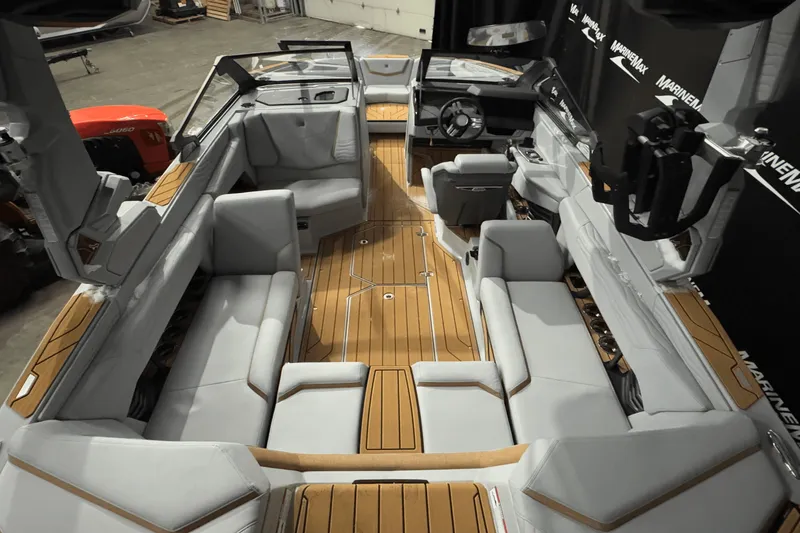 Slide: The Image of Nautique Super Air Nautique G23 2025 - 15