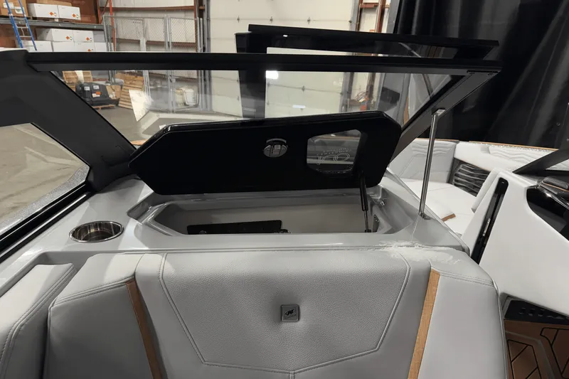 Slide: The Image of Nautique Super Air Nautique G23 2025 - 31