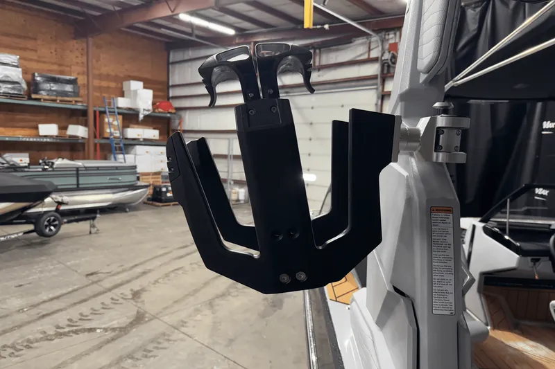 Slide: The Image of Nautique Super Air Nautique G23 2025 - 41