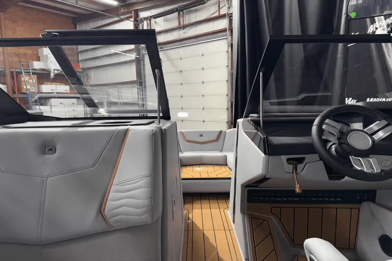 Slide: The Image of Nautique Super Air Nautique G23 2025 - 42