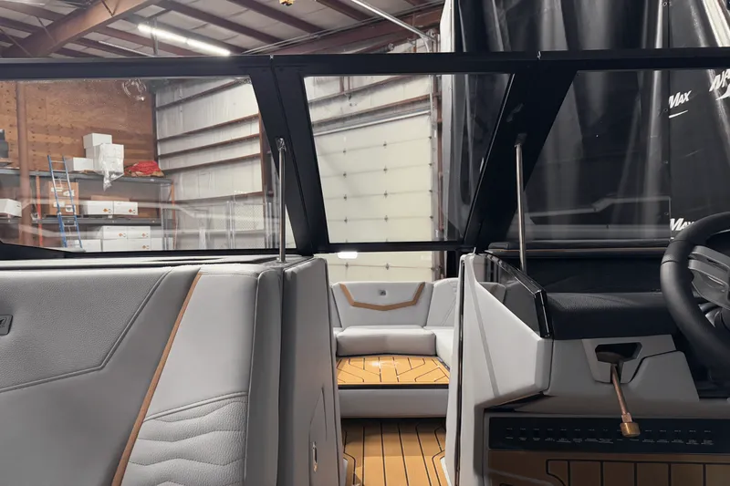 Slide: The Image of Nautique Super Air Nautique G23 2025 - 43