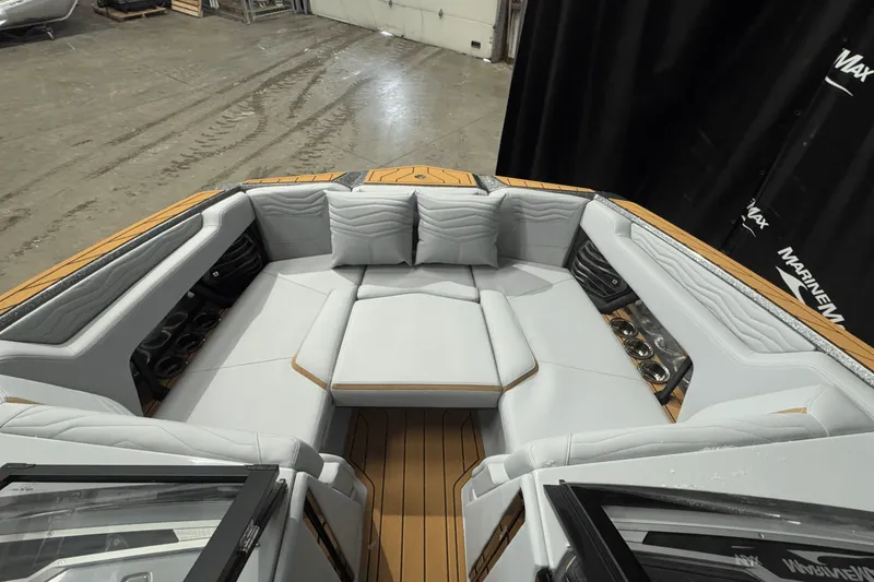 Slide: The Image of Nautique Super Air Nautique G23 2025 - 46