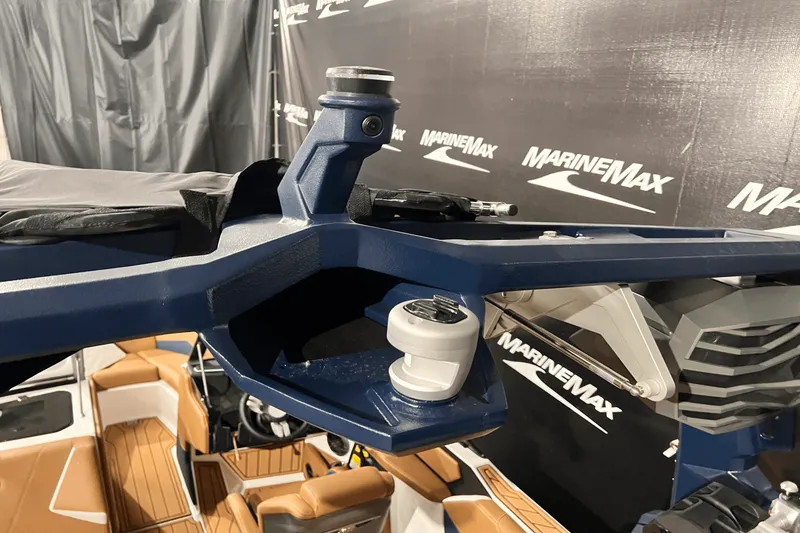 Slide: The Image of Nautique Super Air Nautique S21 2025 - 20