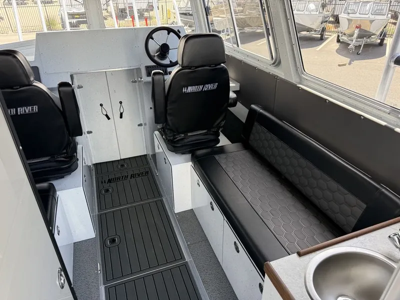 Slide: The Image of North River 2700 Offshore S 2027 - 9