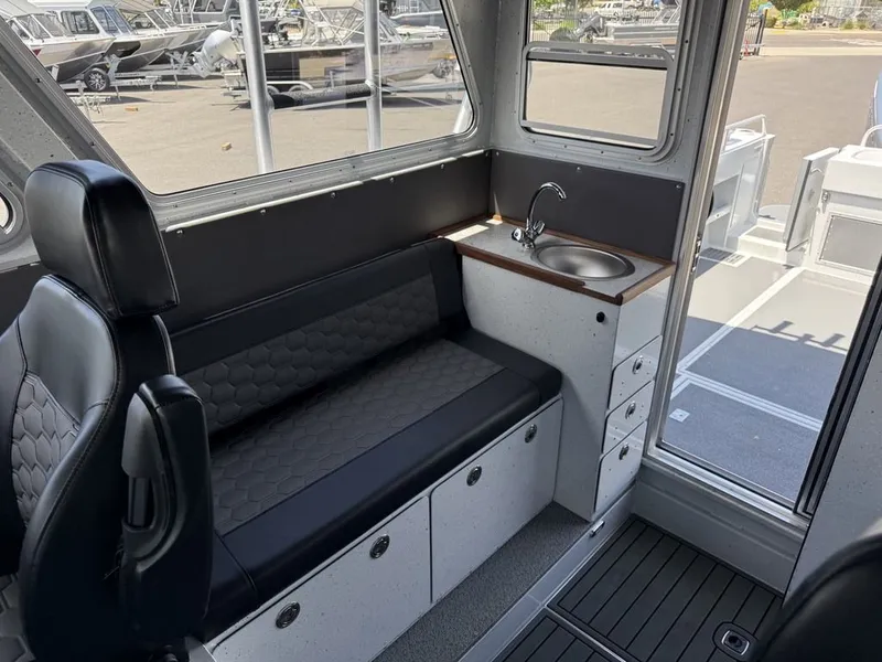 Slide: The Image of North River 2700 Offshore S 2027 - 16