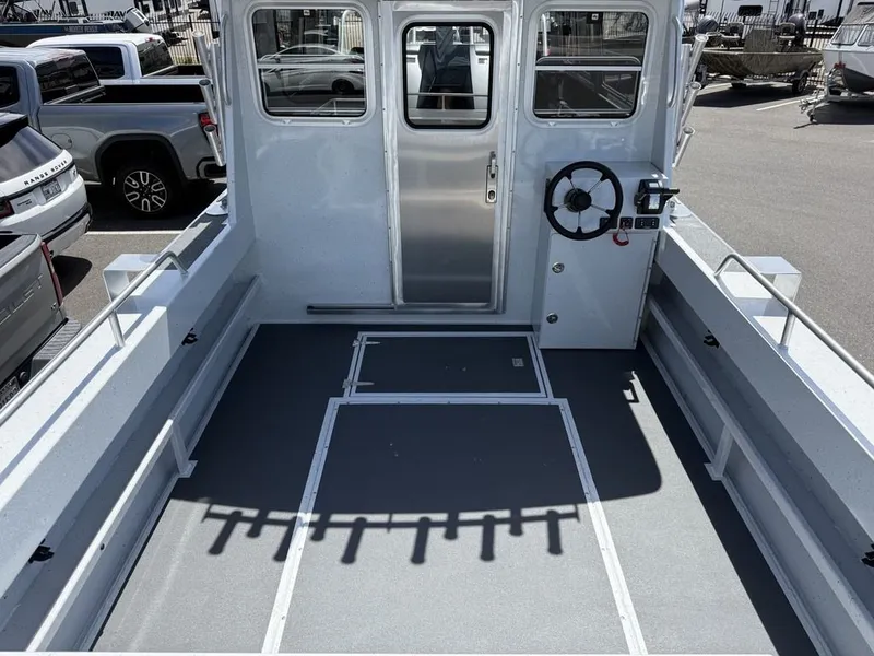Slide: The Image of North River 2700 Offshore S 2027 - 7