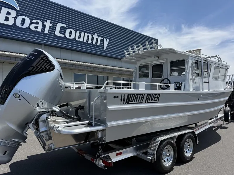 Slide: The Image of North River 2700 Offshore S 2027 - 5