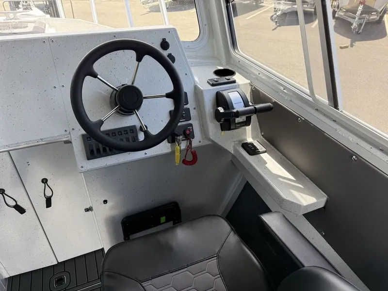 Slide: The Image of North River 2700 Offshore S 2027 - 12