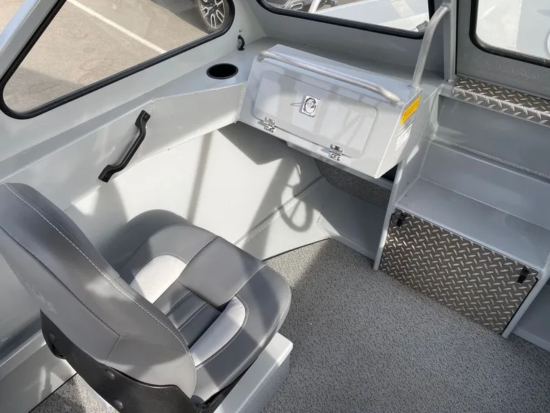 Slide: The Image of Hewescraft 160 Sportsman 2025 - 10