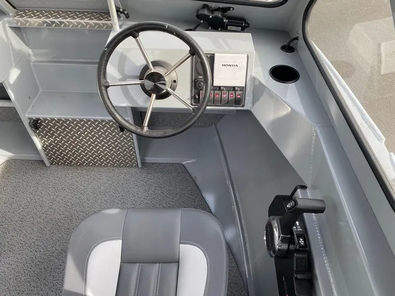 Slide: The Image of Hewescraft 160 Sportsman 2025 - 9