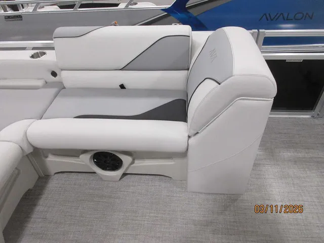 Slide: The Image of Avalon 2385 25 Venture 85 VRB 2026 - 15