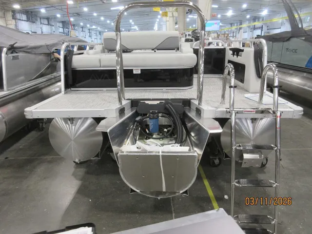 Slide: The Image of Avalon 2385 25 Venture 85 VRB 2026 - 6
