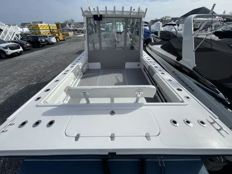 Slide: The Image of Steiger Craft 31 Miami 2024 - 3