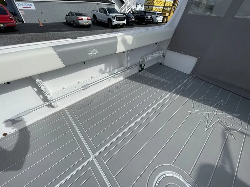 Slide: The Image of Steiger Craft 31 Miami 2024 - 4