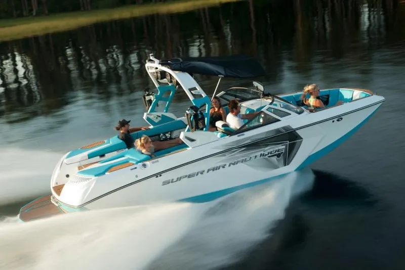 Slide: The Image of Nautique Super Air Nautique G23 2018 - 10