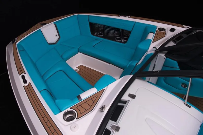 Slide: The Image of Nautique Super Air Nautique G23 2018 - 11