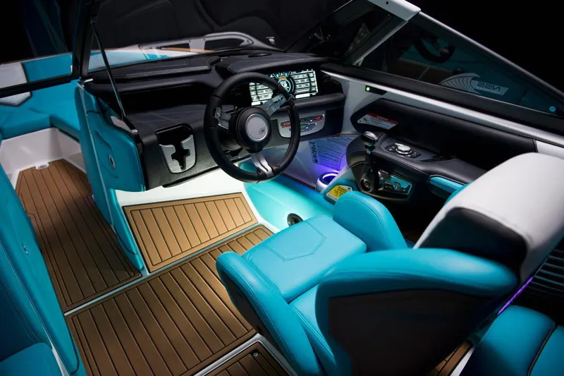 Slide: The Image of Nautique Super Air Nautique G23 2018 - 12