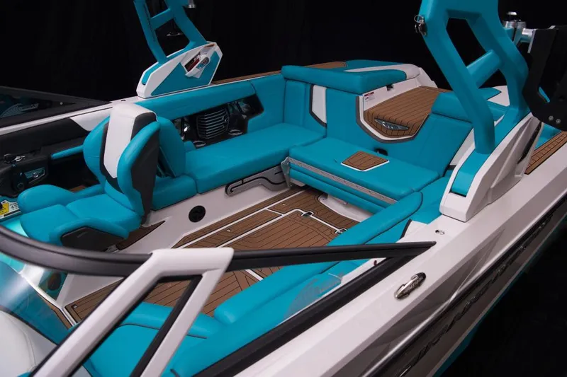 Slide: The Image of Nautique Super Air Nautique G23 2018 - 14