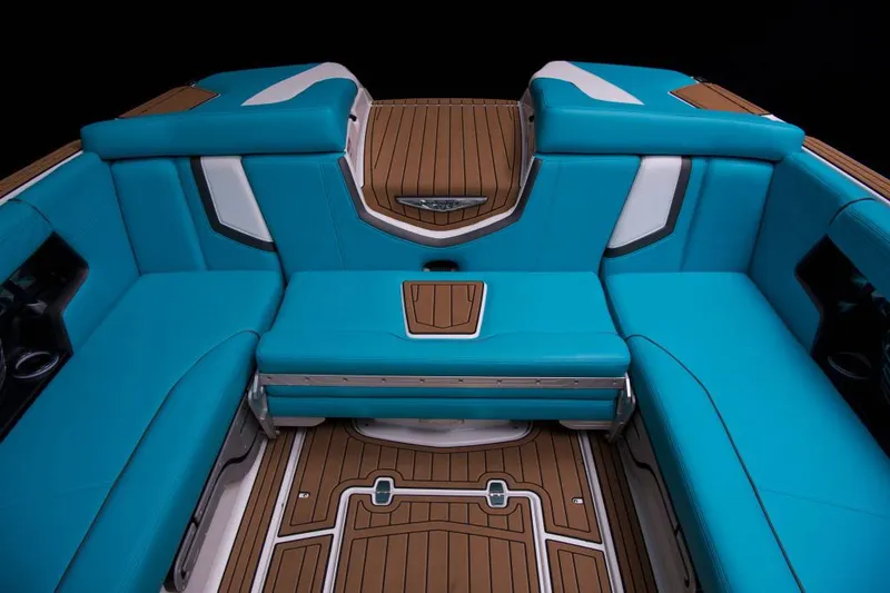 Slide: The Image of Nautique Super Air Nautique G23 2018 - 16