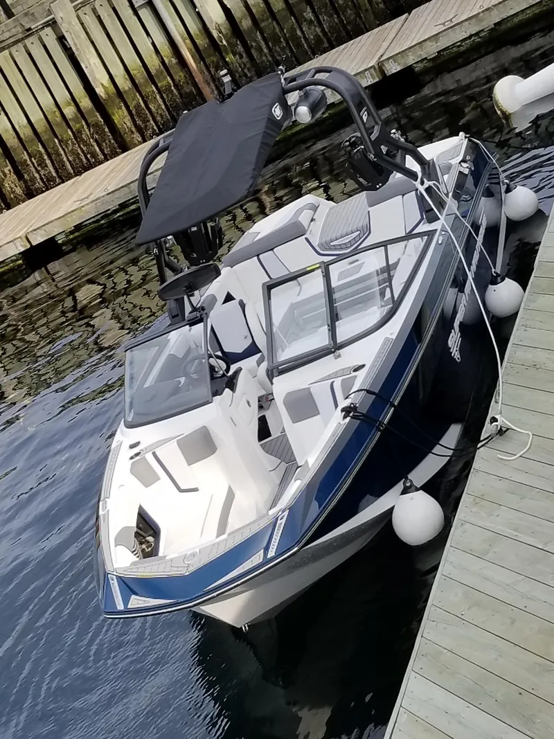 Slide: The Image of Nautique Super Air Nautique G23 2018 - 1