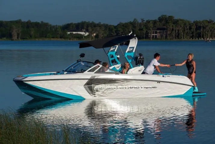 Slide: The Image of Nautique Super Air Nautique G23 2018 - 8
