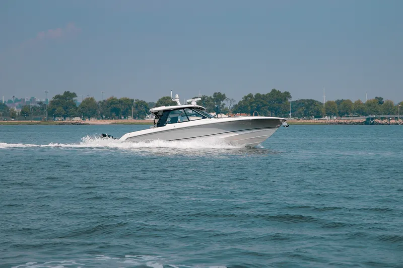 Slide: The Image of Boston Whaler 380 Realm 2025 - 14