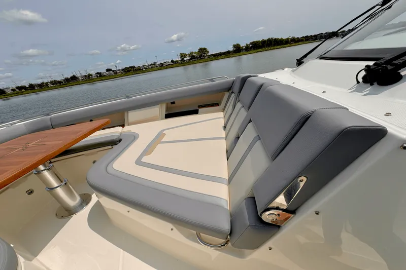 Slide: The Image of Boston Whaler 380 Realm 2025 - 63