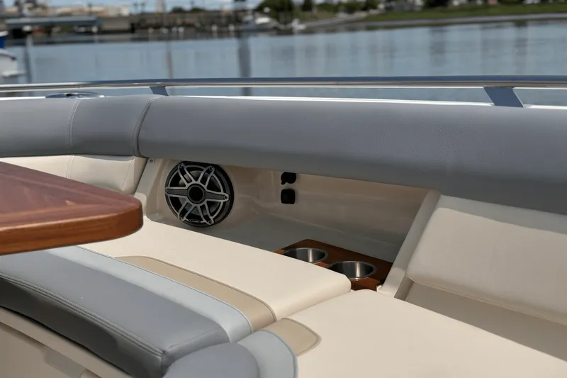 Slide: The Image of Boston Whaler 380 Realm 2025 - 75
