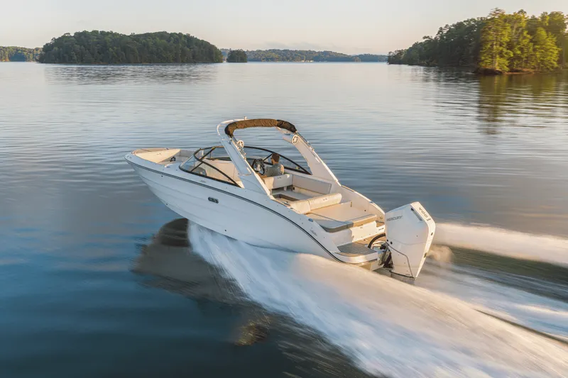 Slide: The Image of Sea Ray SDX 270 Outboard 2025 - 47