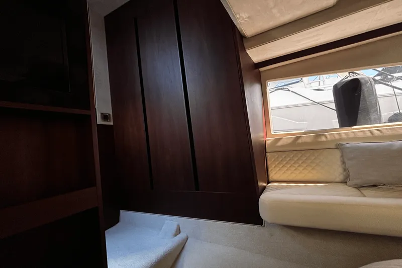 Slide: The Image of Galeon 425 HTS 2021 - 56