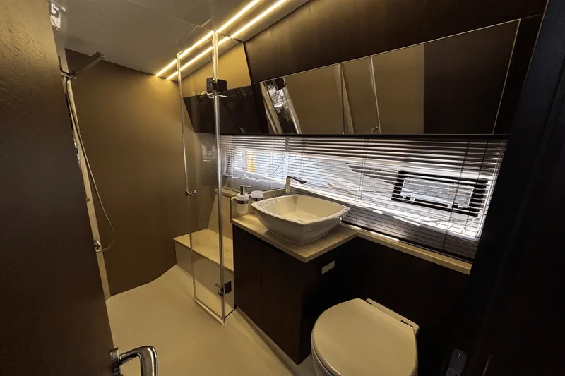 Slide: The Image of Galeon 425 HTS 2021 - 58