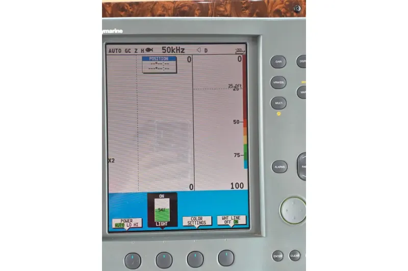 Slide: The Image of Meridian 580 Pilothouse 2005 - 24