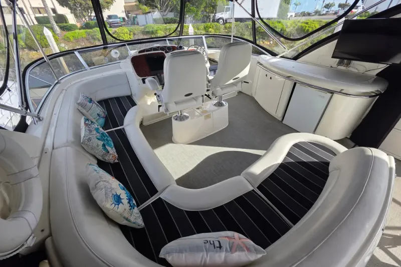 Slide: The Image of Meridian 580 Pilothouse 2005 - 65