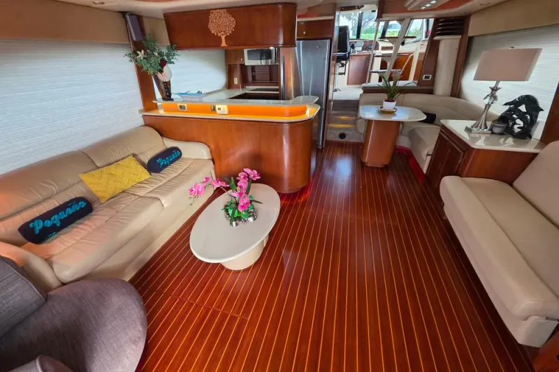 Slide: The Image of Meridian 580 Pilothouse 2005 - 8