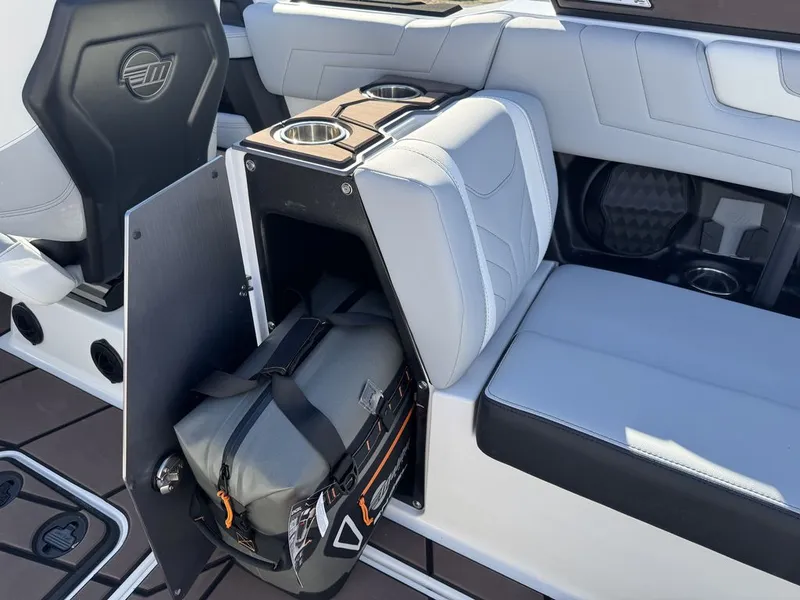 Slide: The Image of Malibu 25 LSV 2026 - 13