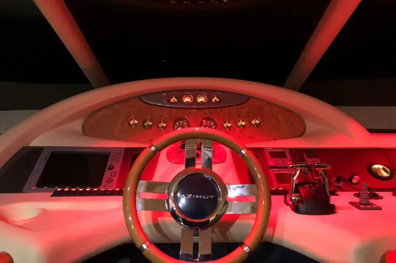 Slide: The Image of Azimut 62E 2007 - 9