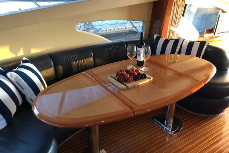 Slide: The Image of Azimut 62E 2007 - 11