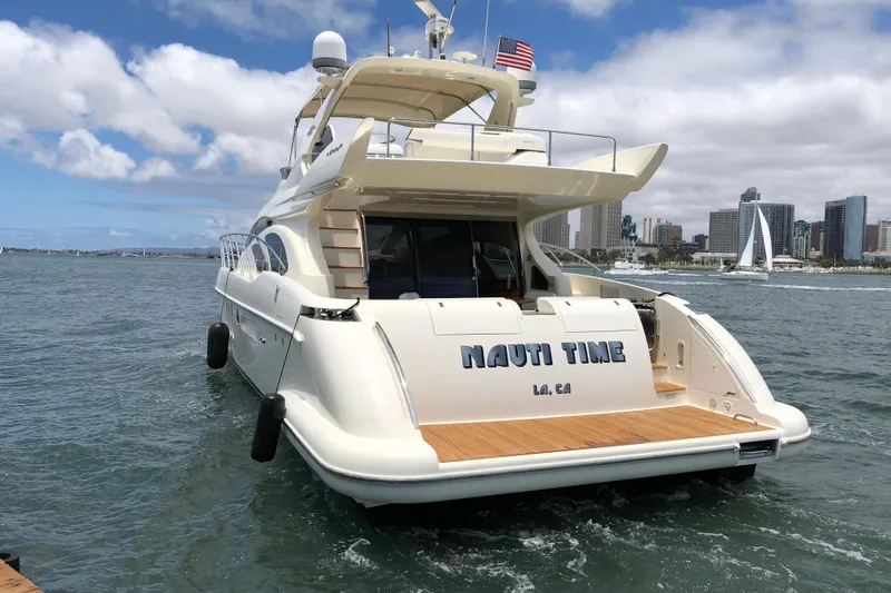 Slide: The Image of Azimut 62E 2007 - 38