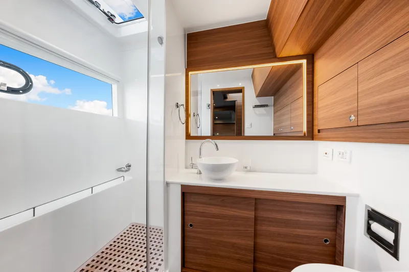 Slide: The Image of Aquila 54 2022 - 110