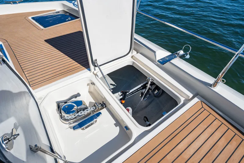 Slide: The Image of Aquila 54 Yacht 2022 - 51